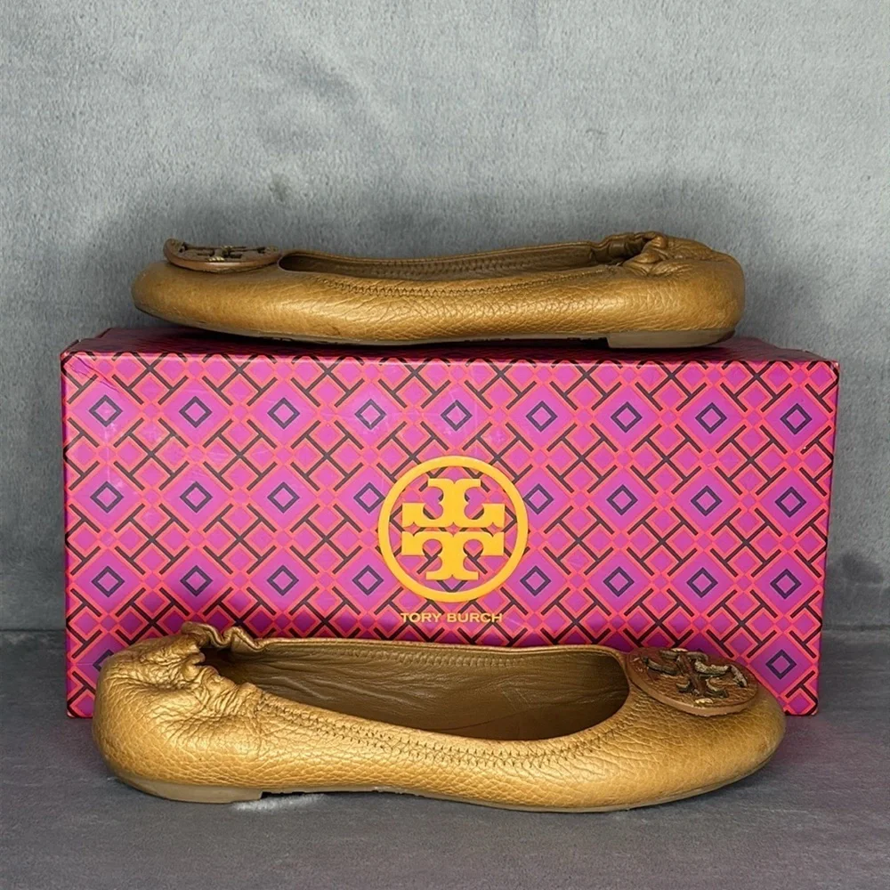 Tory Burch Reva Gold Ballet Flats Logo Medallion Sz 7.5 Classic